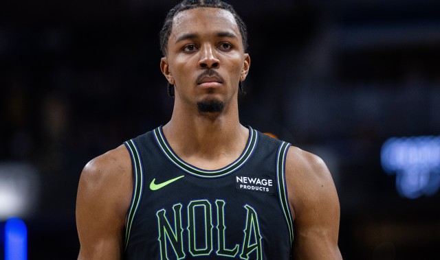 半岛体育APP-香的一批！墨菲半场攻防在线 7中5&amp;罚球6中6砍下17分3断