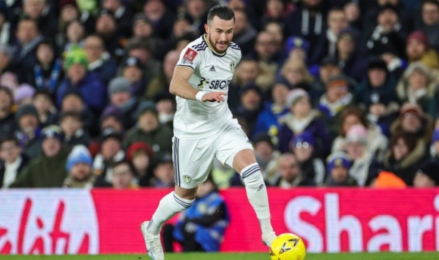 半岛体育-佩杜拉：佛罗伦萨即将签下利兹联边锋哈里森，但仍在关注巴尔丹齐