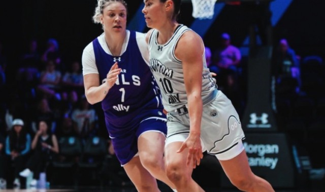 鞋不行？UA代言人普拉姆比赛没穿UA球鞋 品牌表示正寻找解决方案