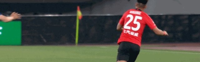 半岛体育官方网站-中超连续2轮3次上演功夫废人 买提江都成了惯犯？