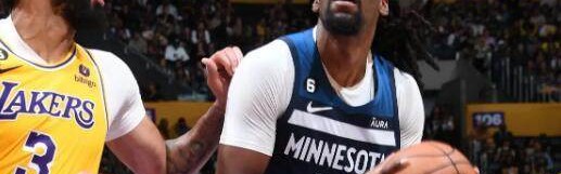 半岛体育APP-曝湖人有意引进里德 264磅壮汉效率不逊八村垒